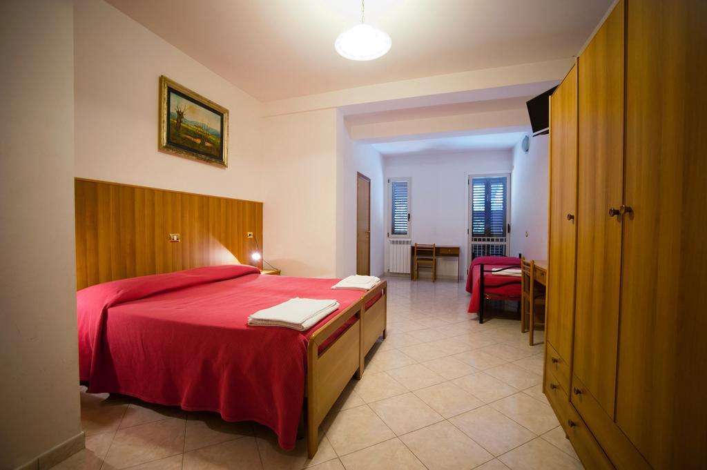Albergo Magrini Della Genga Genga  Rom bilde